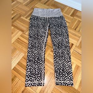 Lululemon cropped leggings